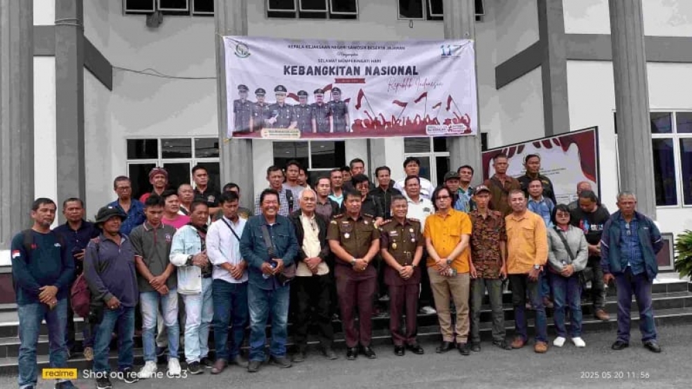 Jalin Silaturahmi Kejaksaan Negeri Samosir Bersama Insan Pers