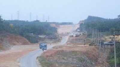 Proyek Strategis Jalan 70 Mangkrak Sejak 2017/2025, Harapan Warga Pekanbaru Hanya Catatan Pejabat