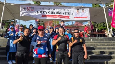 HUT ke-374 Kota Gunungsitoli, Brimob Polda Sumut Ikut Meriahkan Fun Bike Bersama Warga