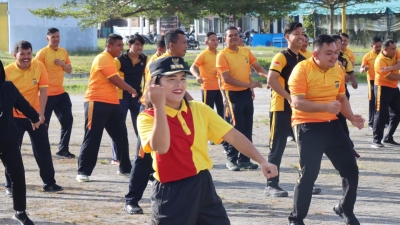 Polres Pakpak Bharat Adakan Olahraga Bersama Stackholder dan Masyarakat Sambut Hari Bhayangkara