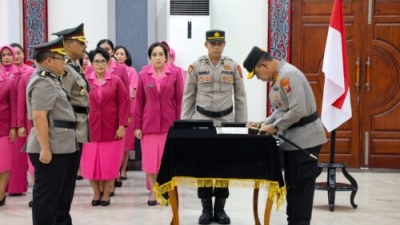 Sertijab Sejumlah Pejabat Utama dan Kapolres Jajaran Polda Sumur, Kapolda Ingatkan Tantangan ke Depan
