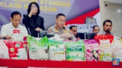 Satgas Pangan Polri/Dirtipideksus Bareskrim Polri Ungkap, Kronologi Kasus Beras Oplosan Kemasan 5 Merek dan Tindak 3 Pengusaha Beras.