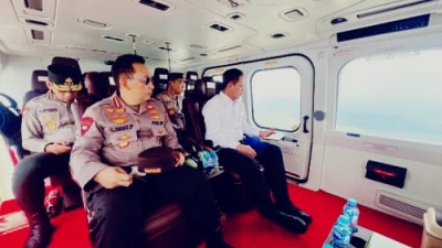 Tinjau Titik Karhutla di Udara, Kapolri Sigit : Ada Unsur Kesengajaan Bakar Lahan Tak Bisa Ditoleransi