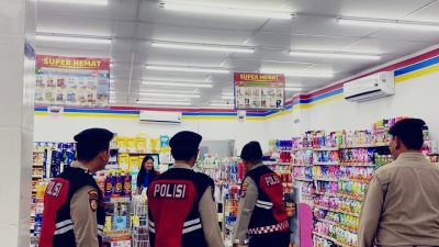 Patroli Sambang Dialogis Polres Pakpak Bharat dan Jajaran Untuk Pastikan Aktivitas Masyarakat Berjalan Dengan Baik