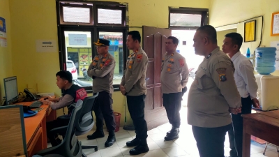 Pastikan Pelayanan Kepada Masyarakat Berjalan Maksimal, Kapolres Pakpak Bharat Cek Fasilitas Ruangan