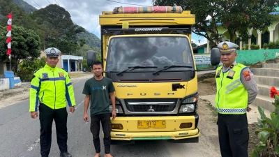 Sat Lantas Polres Pakpak Bharat Berikan Himbauan Kapada Masyarakat Agar Tidak Alami Laka Lantas di Jalan