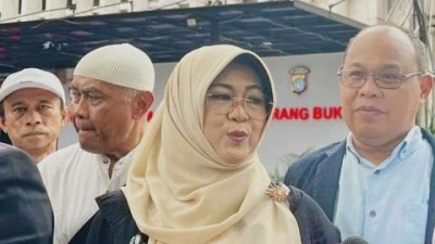 Dr.Tifa Ditetapkan Tersangka Bersama Rekannya Kasus Ijazah Palsu Jokowi, Oleh Polisi