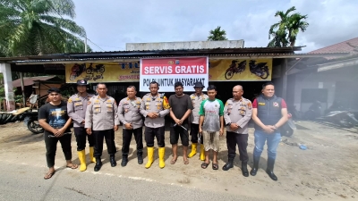 Kapolres Tapsel Resmikan Bengkel Servis Gratis Untuk Warga Terdampak Banjir Bandang Di Batang Toru