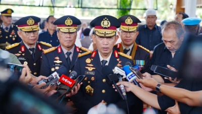 Proses Pemakaman,  Kapolri : Pesan Meriyati Hoegeng Atau Eyang Meri Jadi Inspirasi dan Semangat Keluarga Besar Polri