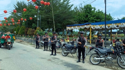 Pengamanan Humanis Brimob Warnai Perayaan Imlek 2026 Di Gunungsitoli