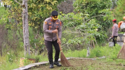 Semangat Peduli, Polres Humbahas Pererat Sinergi Lewat Bakti Sosial Religi